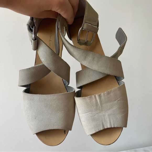 Deena & Ozzy UO leather crisscross  taupe sandals - Picture 6 of 6
